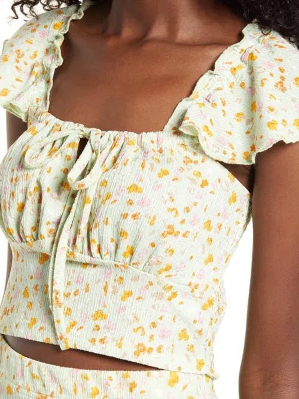 VERO MODA Lace Up Crop Top in Green - Picture 2 of 3